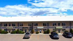 160, 17 Queensgate Crescent  For Lease