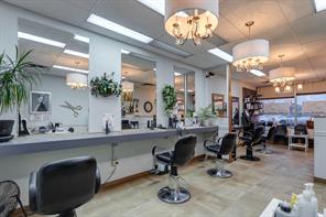A profitable hair salon that has been in business for many years. Located right on 17th ave can’t a...