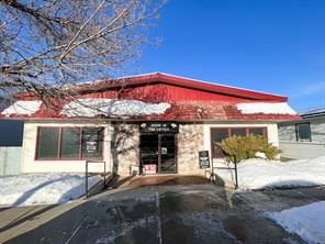 5011 50 Avenue  For Sale