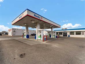 1276 Strachan Road SE For Sale