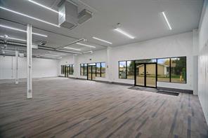 104-106, 5703 48 Avenue  For Lease