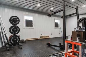 back room can be converted to 1-3 more offices