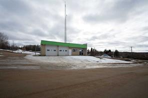 4004 50 Avenue  For Sale