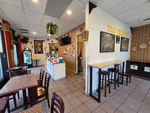 1324 10 Avenue SW For Lease