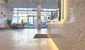 3941 University Avenue NW For Lease