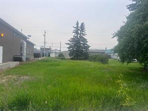 5010 49 Avenue  For Sale