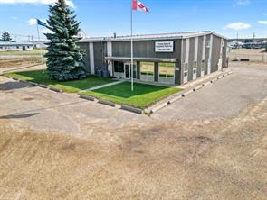 4707 39 Street  For Sale