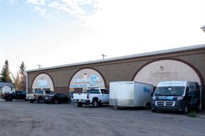 Bay B, 5702 50 Avenue   For Lease