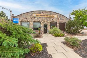 27 Railway Avenue S For Sale