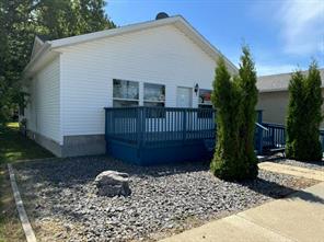 5023 50 Avenue  For Sale
