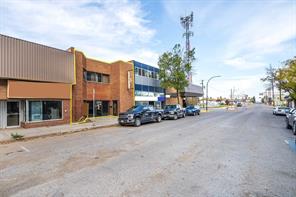 5012 50 Avenue  For Sale