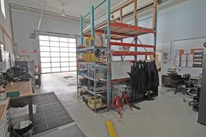 25'x54'NORTHSIDE OF WAREHOUSE WITH RADIANT GAS HEAT