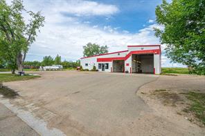 20 Railway Avenue S For Sale