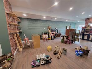 Main Floor space