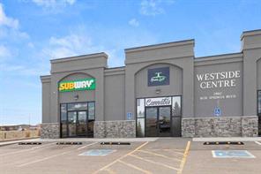 102, 2882 Box Springs Boulevard  For Lease