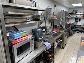 Opportunity to be your own boss and run your own Shawarma business or convert to another food...