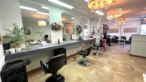 Barber/Beauty For Lease
