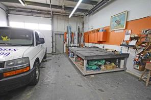 work bay