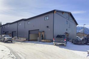 3, 6 Limestone Valley Road  For Sale