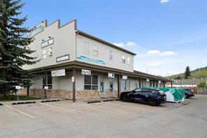 5, 70 Railway Street E For Sale