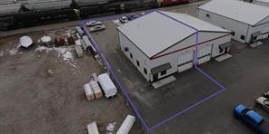 10, 1075 36 Street N For Sale