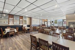 Restaurant  For Sale