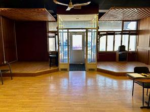 Main Sitting area. 26'x28