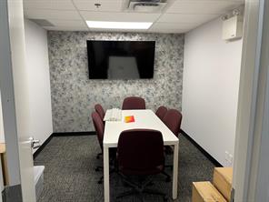 129, 10985 38 Street NE For Lease