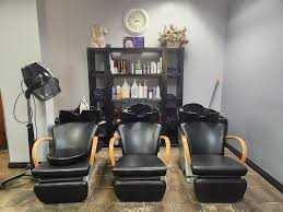 Barber/Beauty For Lease