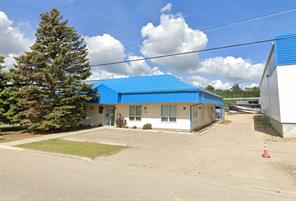 4628 62 Street  For Lease
