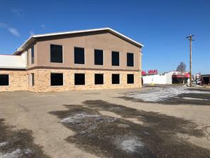 BAY 7+8, 5012 CAXTON Street W For Lease