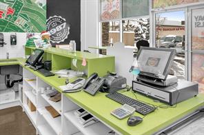 Fast Food,Food & Beverage ,Pizza,Restaurant  For Lease