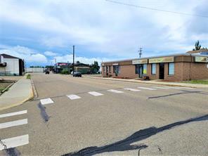 4804 51 Avenue W For Lease