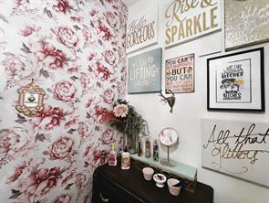 Barber/Beauty For Lease