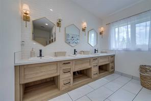 washrooms in Bridal spa