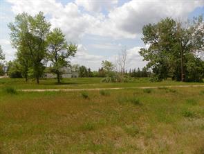 716, 3 Street   For Sale