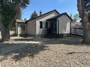 5104 49 Avenue  For Sale