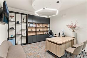 Executive Office 2