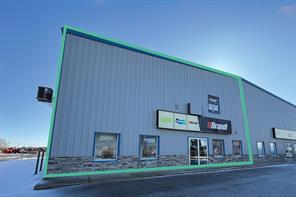 1, 935 36 Street N For Lease
