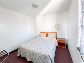 One bedroom w/sofa bed