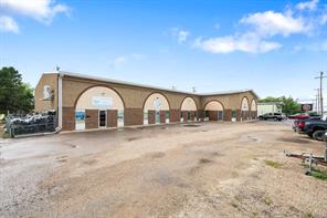 3, 5702 50 Avenue  For Lease