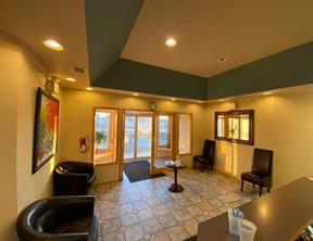 14, 620 1 Avenue NW For Lease