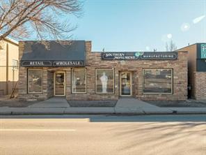 121 13 Street N For Sale