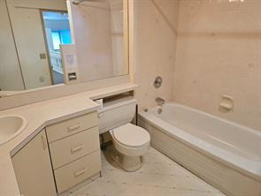 bathroom at upper floor