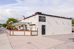 123 14 Street NW For Sale