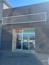223 12B Street N For Sale