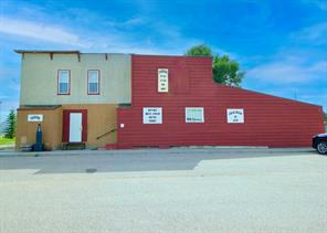 112 1 Street N For Sale