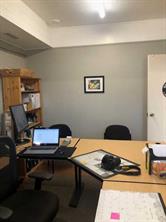 Office b