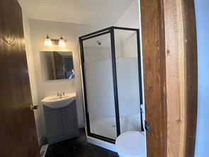 Bathroom (Private-back)