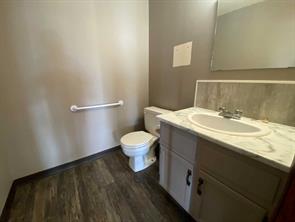 Bathroom (Public-back)